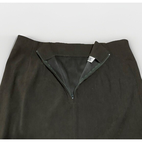 Briggs Green Suede Skirt Size 12 Elegant 90s Old Money Fall/Winter Staple - Picture 3 of 4